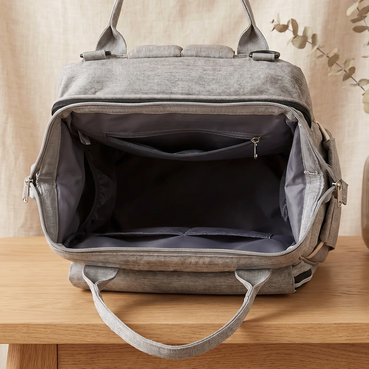 Multifunctional, Large-Capacity Diaper Backpack with Foldable Bed